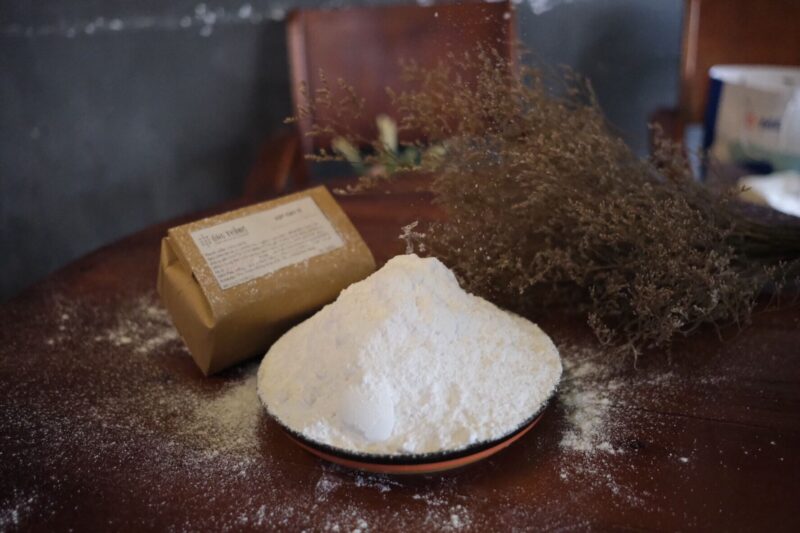 Sử dụng gạo tẻ làm thành bột để chế biến các món ăn