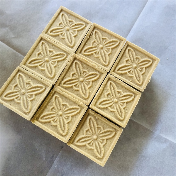 Bánh đậu xanh nướng/ Bánh đậu đỏ nướng ÔNG THẮNG – 150G